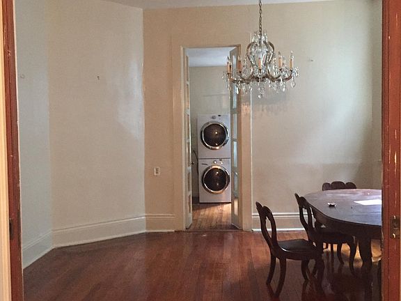 4th image of 8123 Hickory St