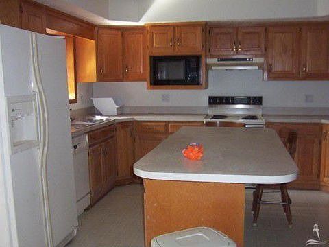 3rd image of 40 Calabash Dr