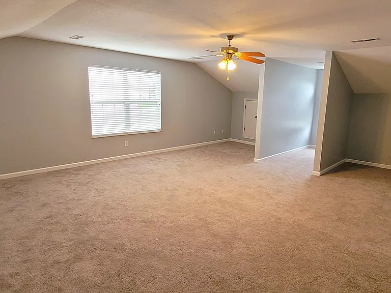 1645 Wolverine Ln — Photo 28