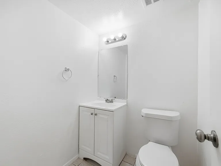 334 Valley Park Dr — Photo 18