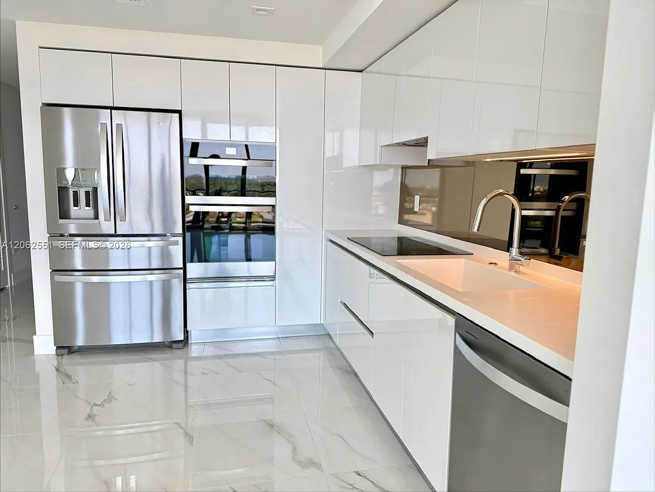 Hallandale Oasis — Photo 4