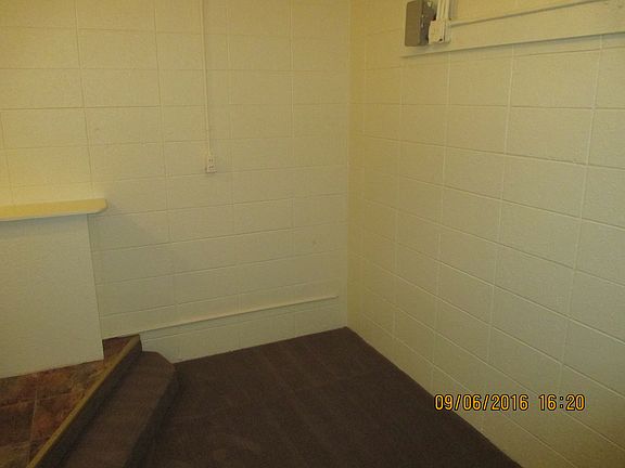 4th image of 2416 Sherwood Way