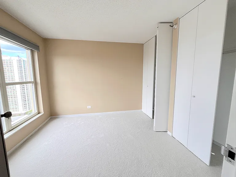 1212 N Lasalle St #1904 — Photo 5