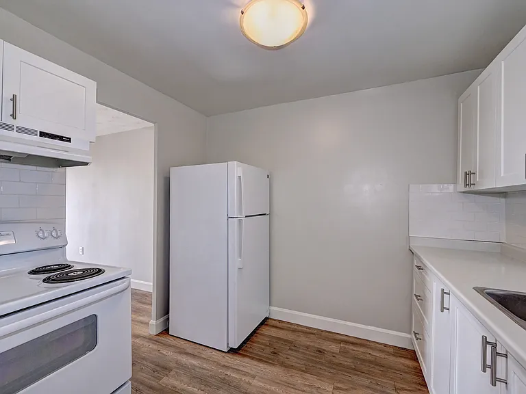 38 Dawson Rd — Photo 9