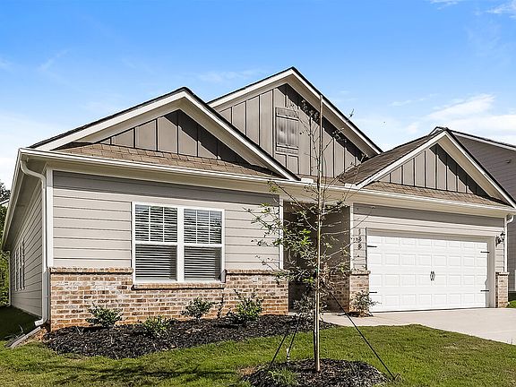 3rd image of 138 Howell Dr