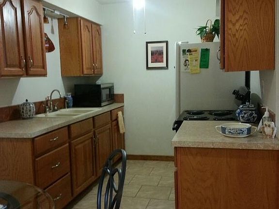 2nd image of 190 E Olmstead Dr #30