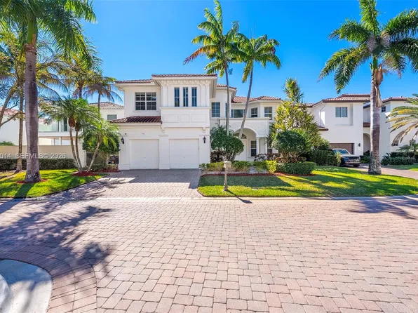 822 Meridian Ln, Hollywood, FL 33019