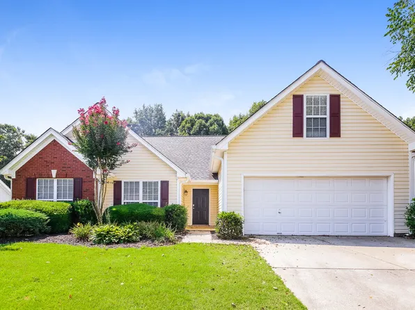 4289 Duncan Ives Dr, Buford, GA 30519