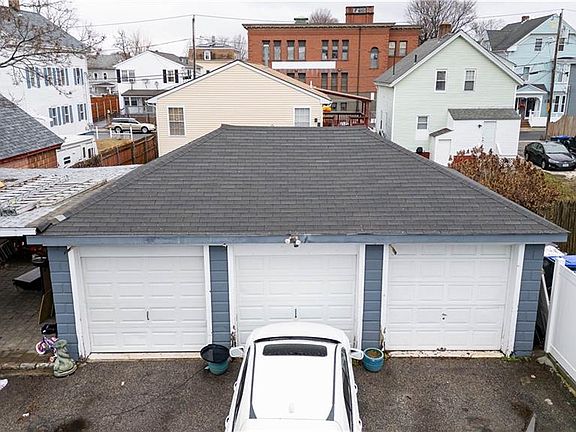 5th image of 182-184 Laurel Hill Ave