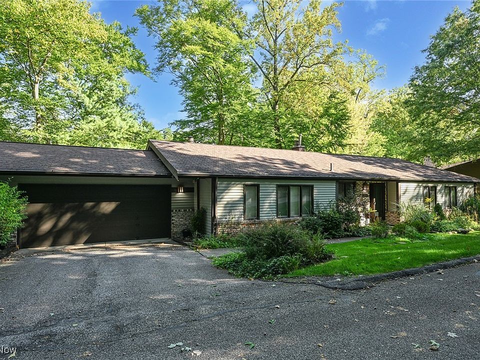 1st image of 6873 Woodwalk Dr