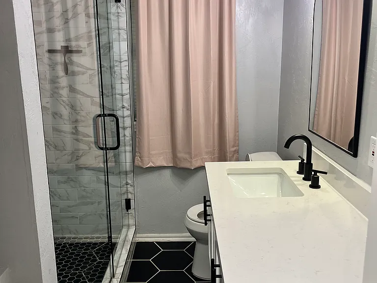1622 Oxford Way — Photo 15