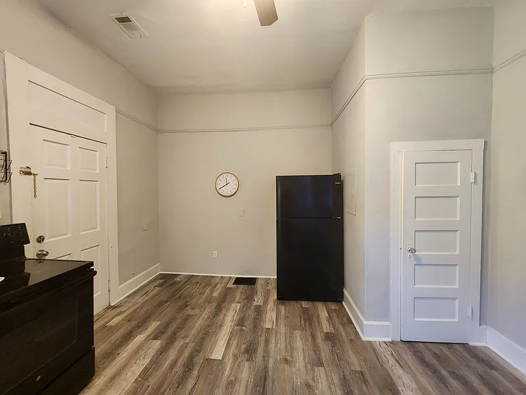 917 Oakview Ave — Photo 32