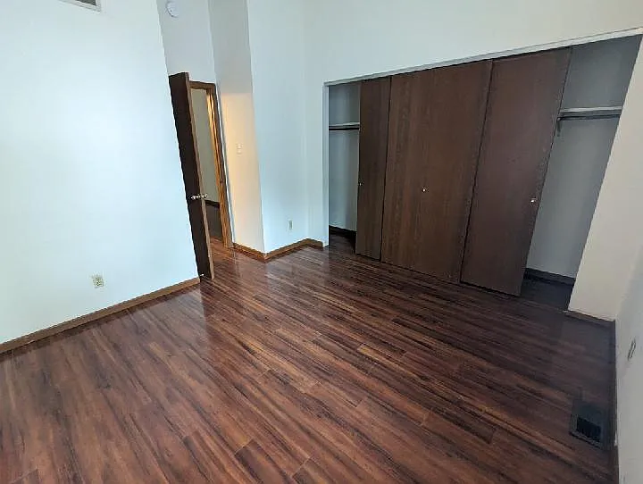 1328 Shenandoah Ave #1 — Photo 12