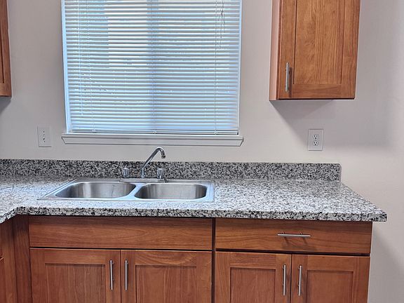 4th image of 3046 NE 143rd St #4-O