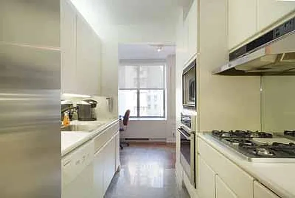 Sold by Warburg | media 19