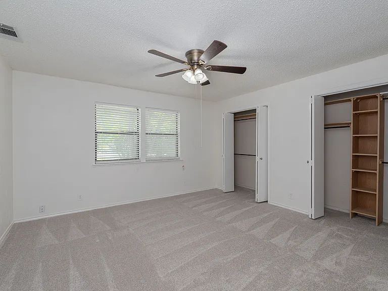 1905 Shady Ln — Photo 14