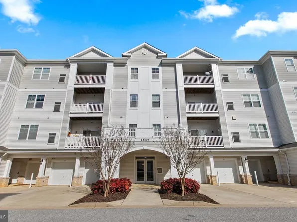 23520 F D R Blvd Unit 204, California, MD 20619
