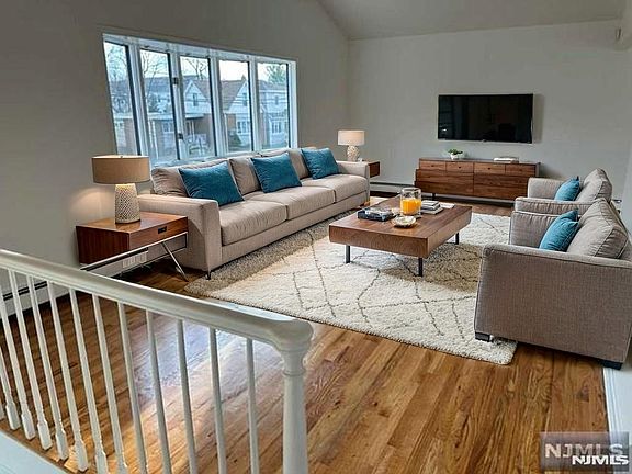 2nd image of 41 Kipp Ave #2