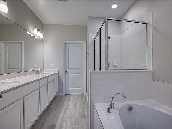 3rd image of 14824 Outfitter St #14824
