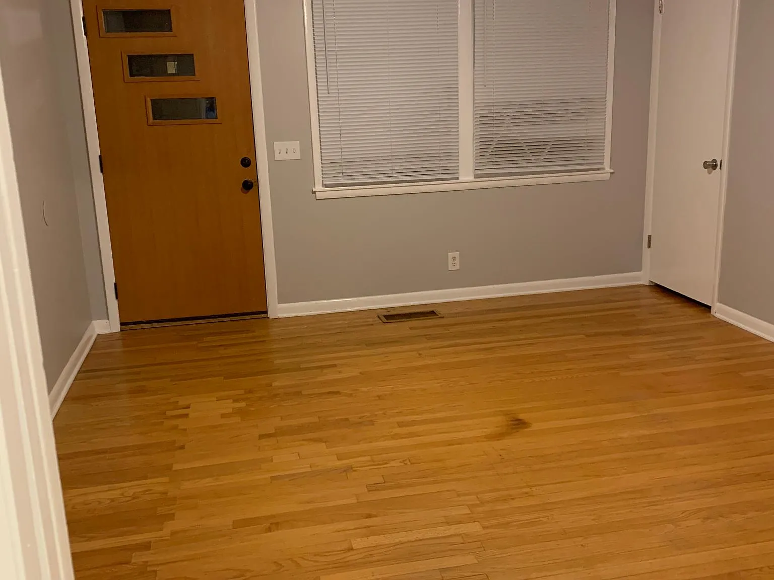 2505 Lazenby Dr — Photo 2