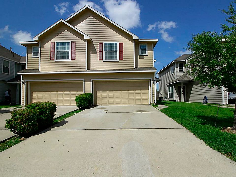 1st image of 15950 Langhamwood Ln