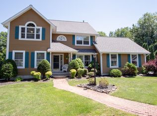 4 Georgia Ct, Rexford, NY 12148