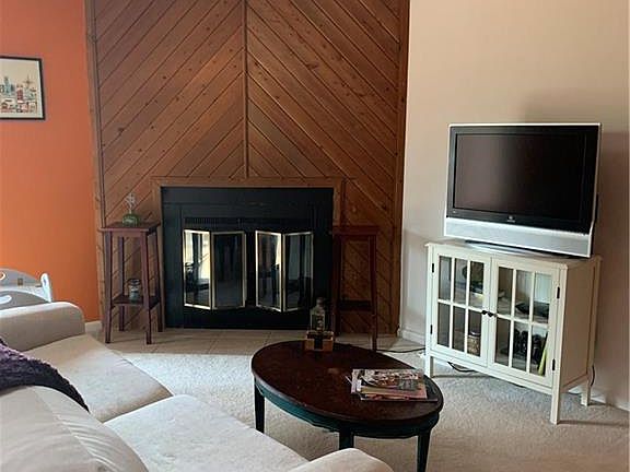 3rd image of 3071 Cape Henry Ct