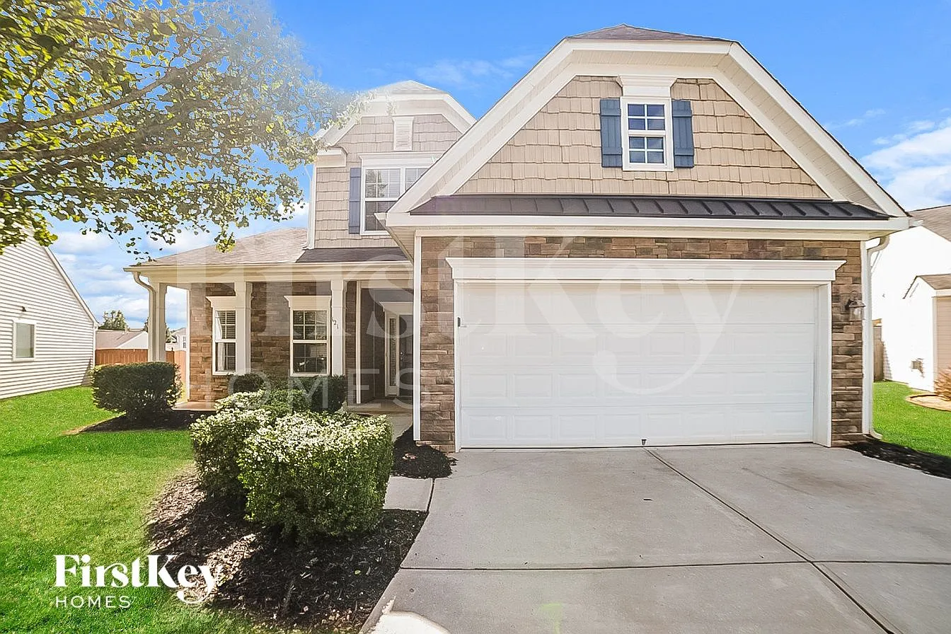 4 bed, 2.5 bath, 2392 sqft, $2,335 — Photo 1