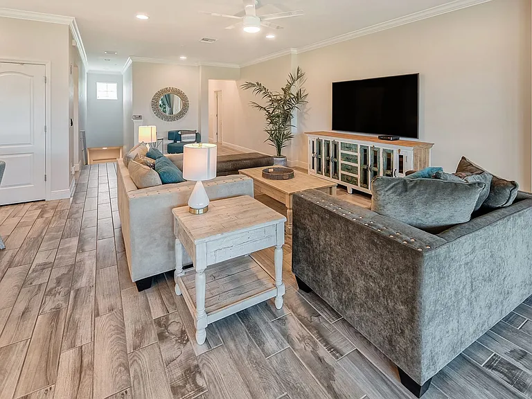 6960 Avalon Cir #807 — Photo 7