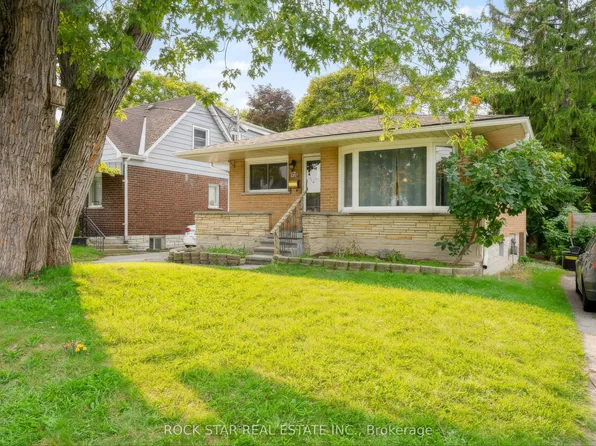 82 Franklin St N, Kitchener, ON N2A 1X9