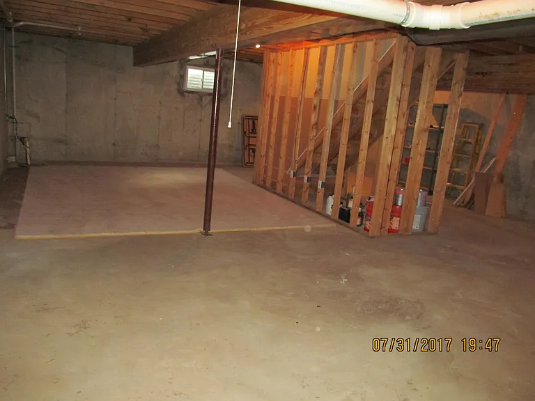 325 E Fall Creek Parkway South Dr — Photo 41