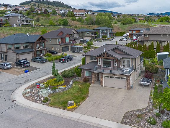 2nd image of 6555 Blackcomb Pl #V15-2b5