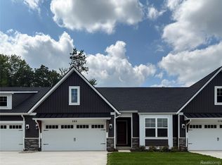 380 Canyon Creek Ct #20, Howell, MI 48843