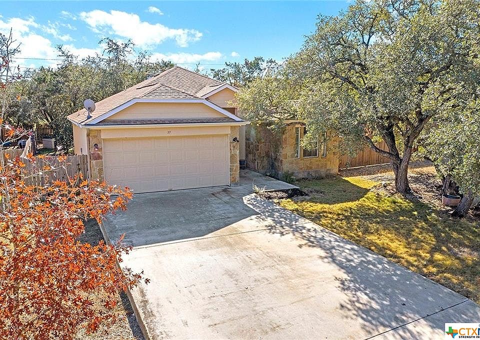 1st image of 37 Wood Glen Dr