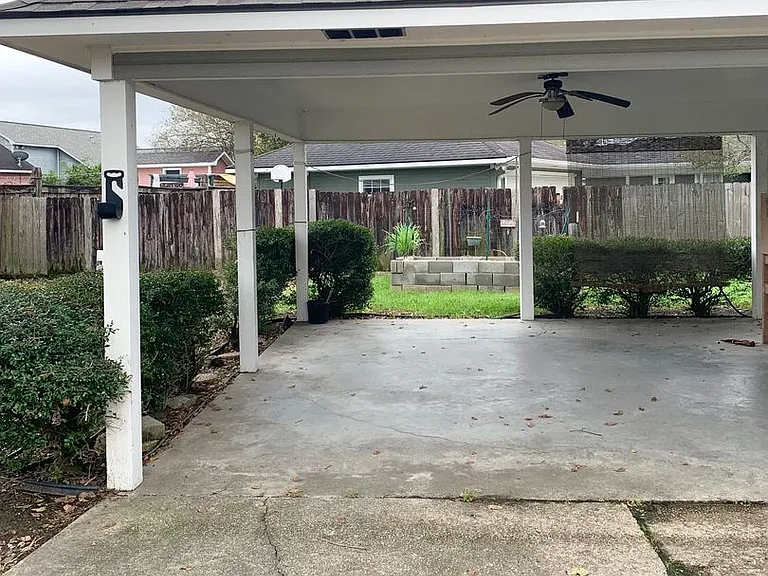 13676 Greenview Ave — Photo 9
