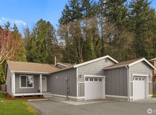 453 Oak Hill Ln, Burlington, WA 98233