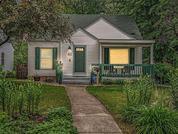 2nd image of 531 W Angela Blvd