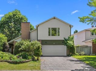 13 Pommel Cres, Ottawa, ON K2M1A3