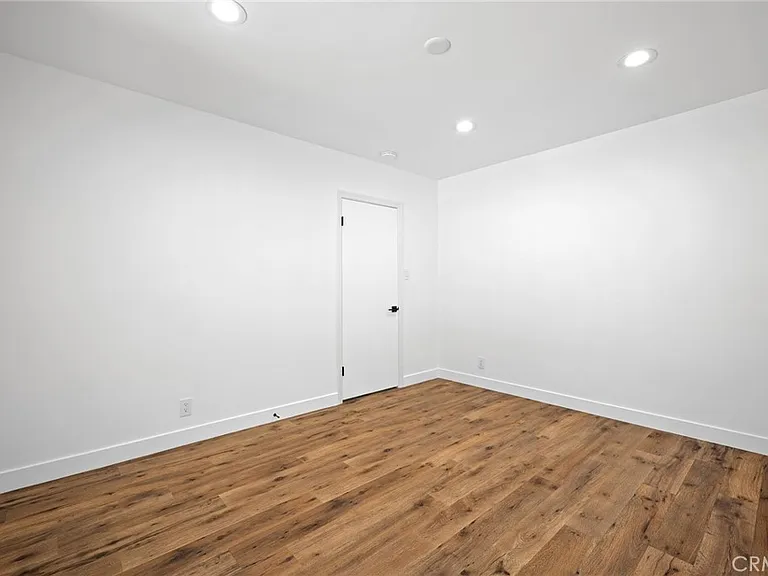10404 Leolang Ave — Photo 14