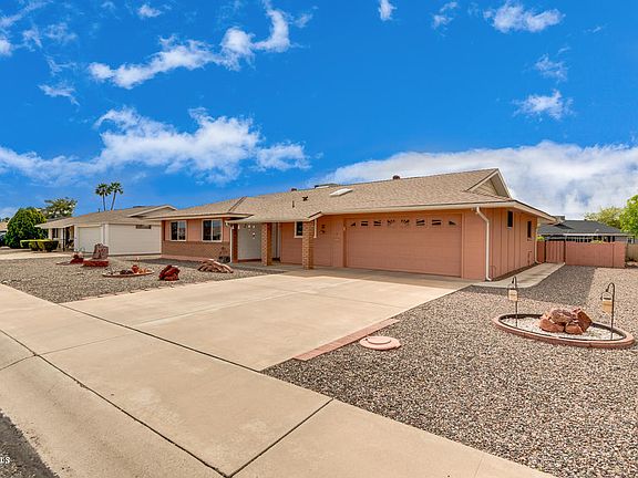 3rd image of 10601 W Cheryl Dr