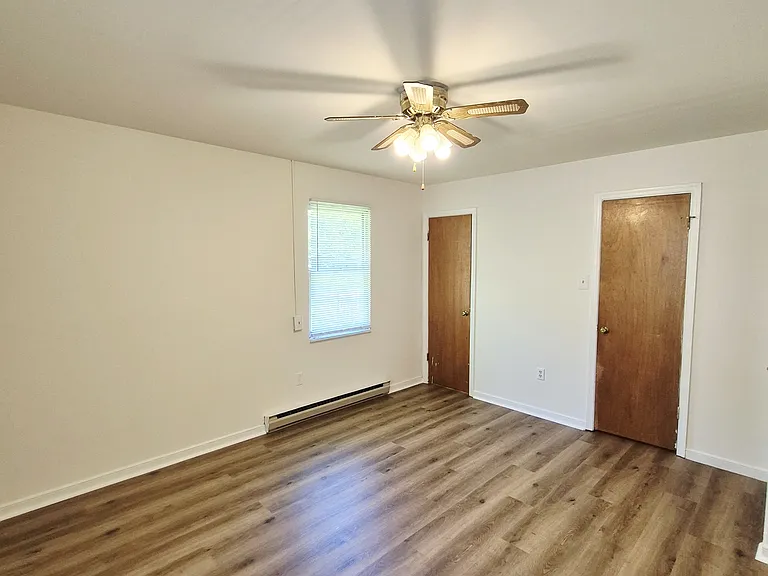 1412 Blair St — Photo 32