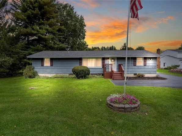 7077 Collamer Rd, East Syracuse, NY 13057