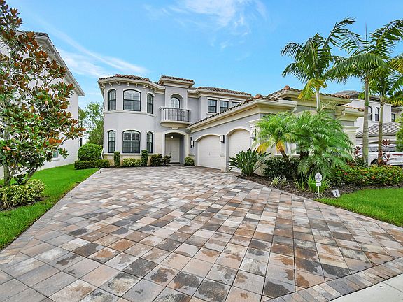 2nd image of 9889 Bozzano Drive