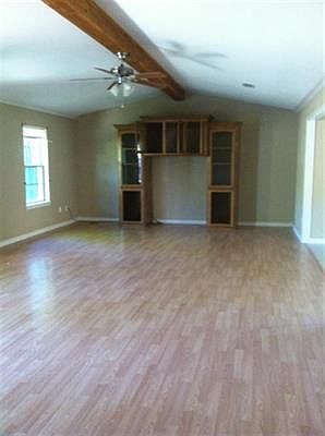 3rd image of 518 E Center St