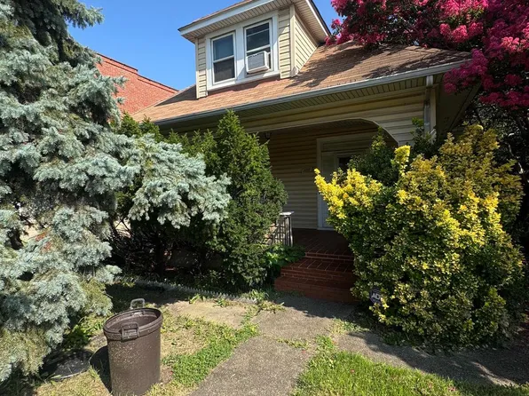 6818 Holabird Ave, Baltimore, MD 21222