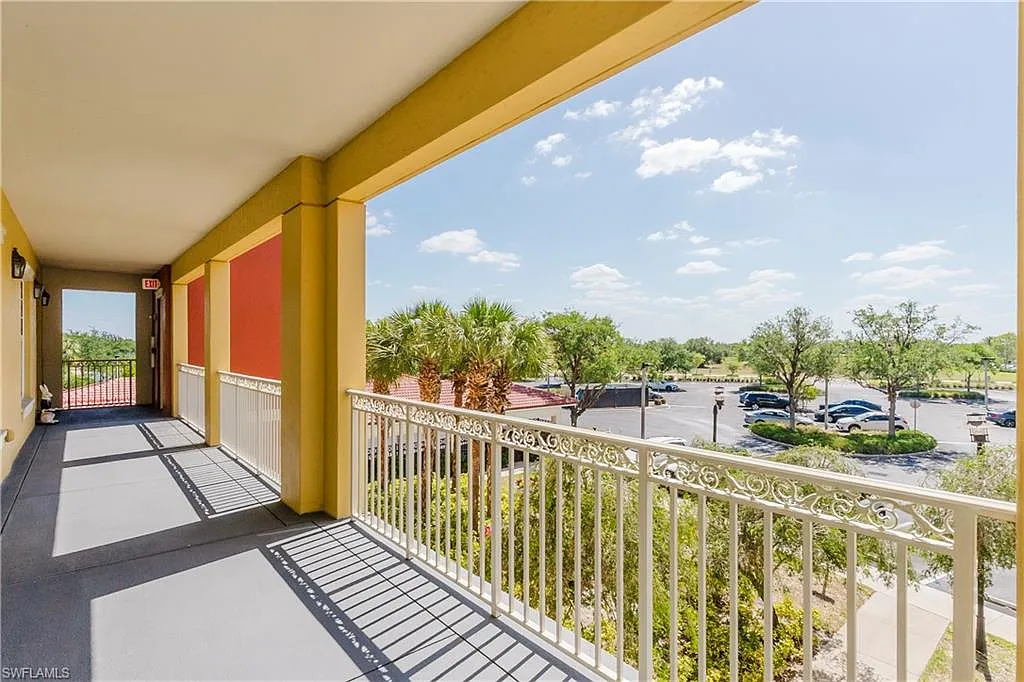 2 bed, 2.0 bath, 1249 sqft, $2,495 — Photo 1