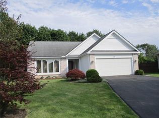 88 Brittany Cir, Rochester, NY 14618