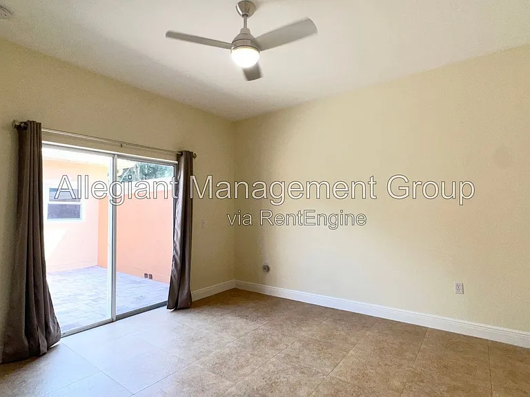 1287 Glendora Rd N — Photo 32