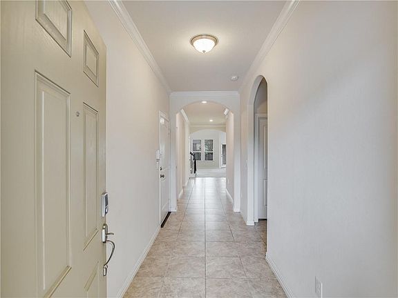 3rd image of 500 Cardenas Ln