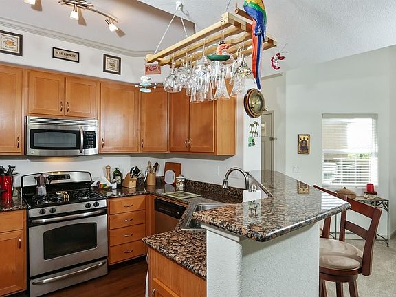 4th image of 2230 Valley View Pkwy Unit 924
